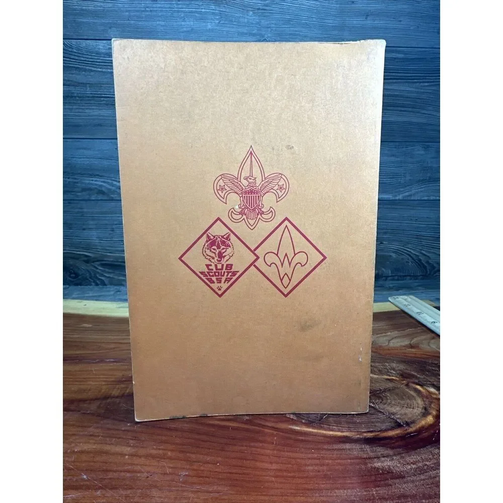 Den Chiefs Ebook  Book Cub Scout Boy Scouts America used 1968 Edition 1969 Print